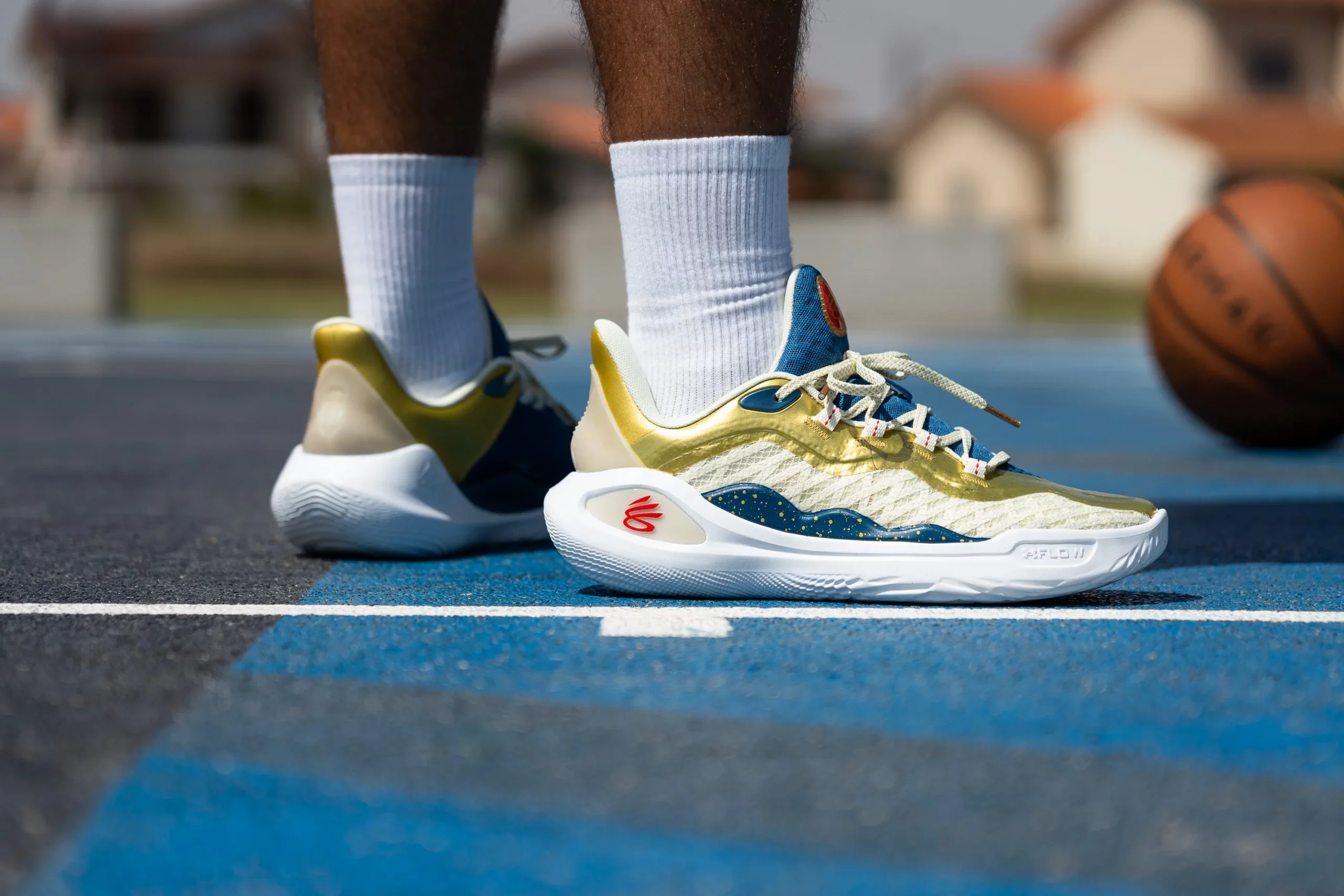 Under Armour Curry 11 Outdoor 01 21810844 Main Scaled